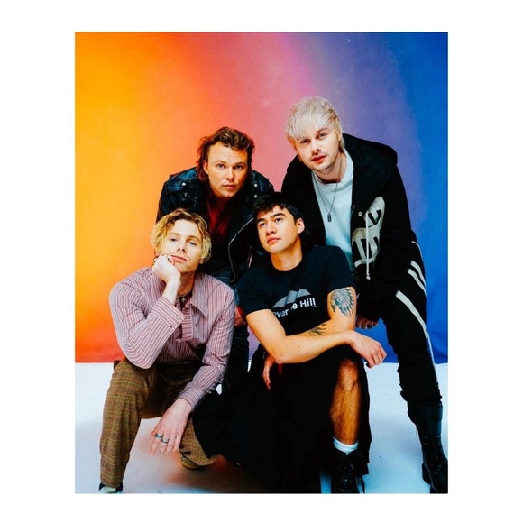 Five Seconds Of Summer 8x10 Photo - Picture 1 of 1